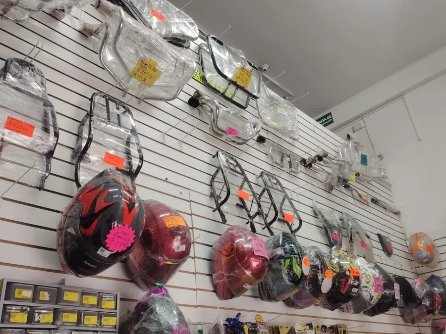 Cascos, defensas y sliders en Moto Raptor Tintero